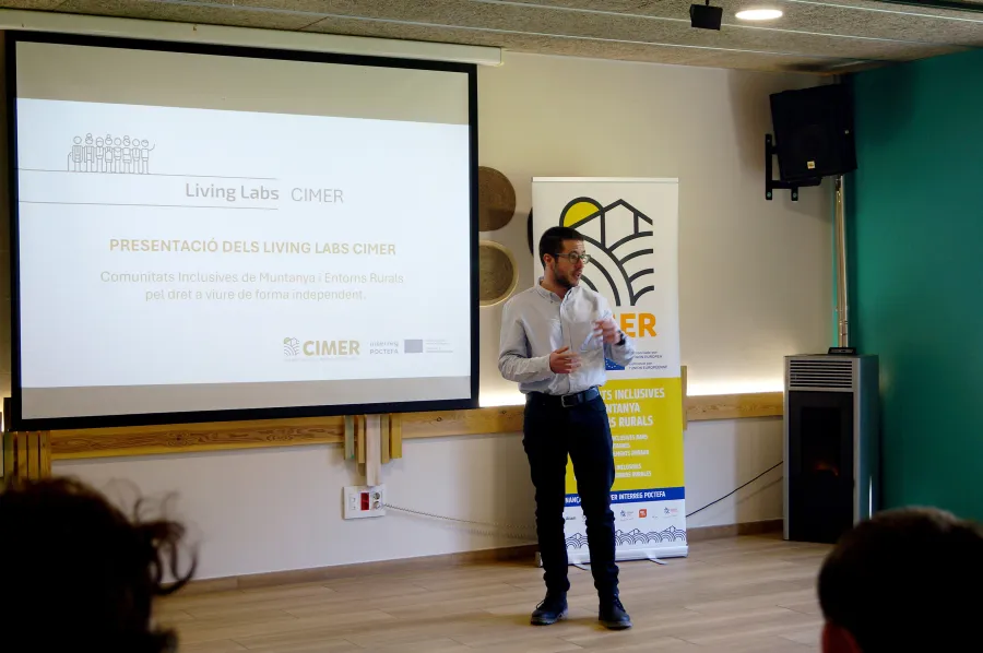 Intervenció de Sergi Martínez, professional de Support-Girona, durant un dels livings labs del projecte CIMER